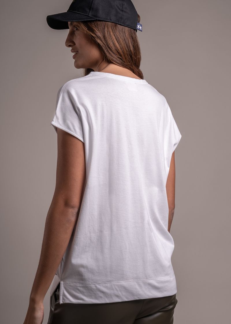 T-SHIRT-VICKY-