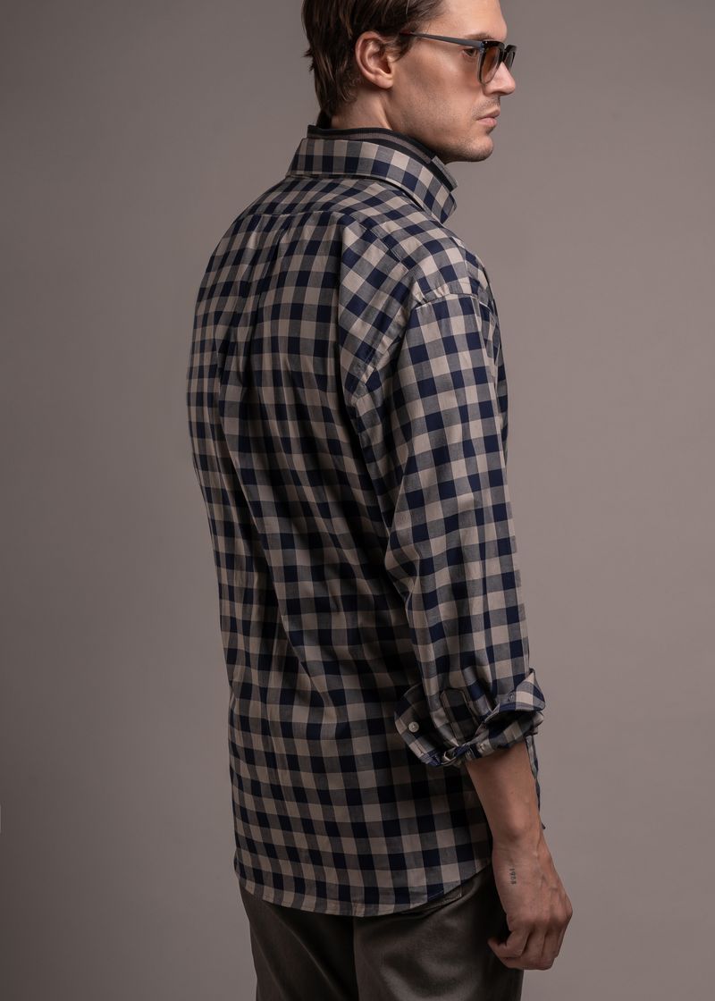 CAMISA-RIORDAN