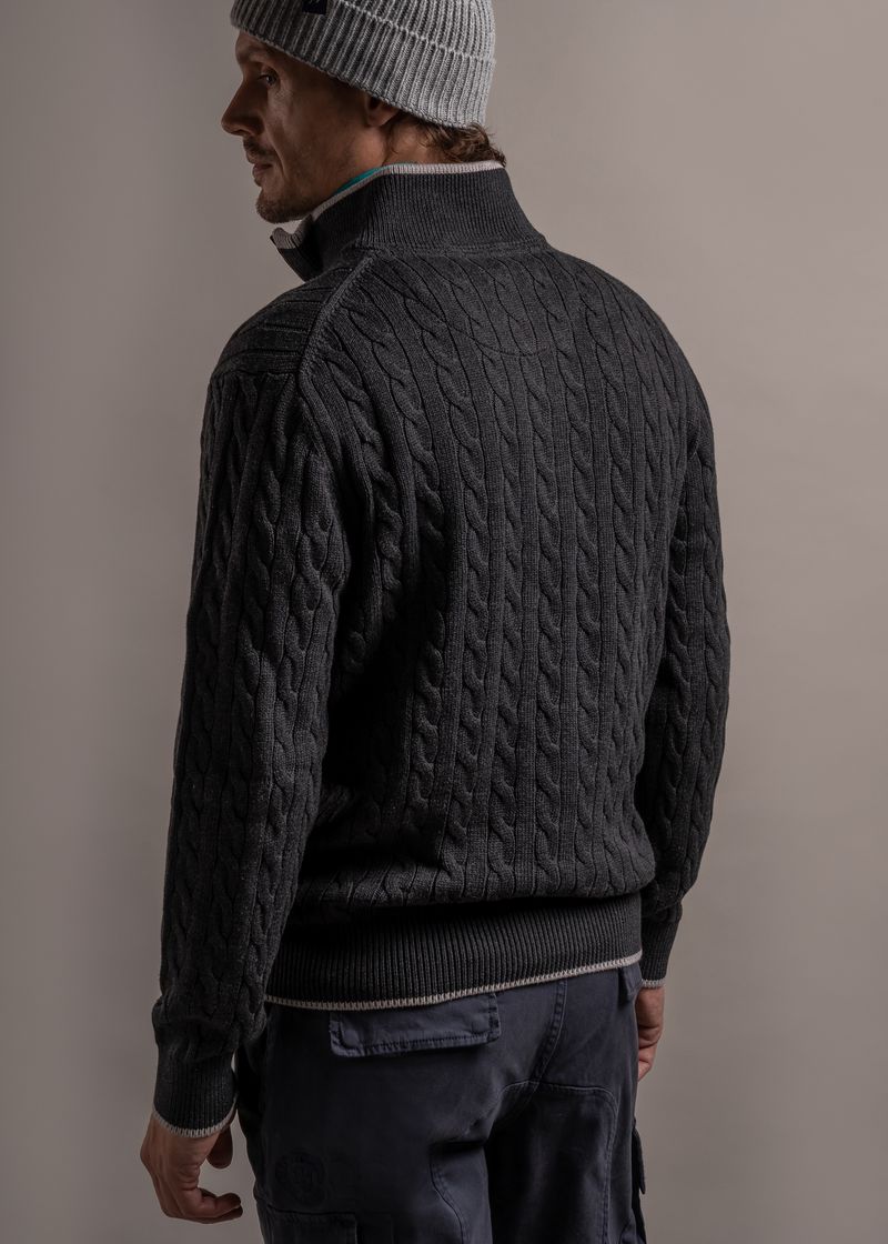 SWEATER-HALF-ZIPPER-BRAID