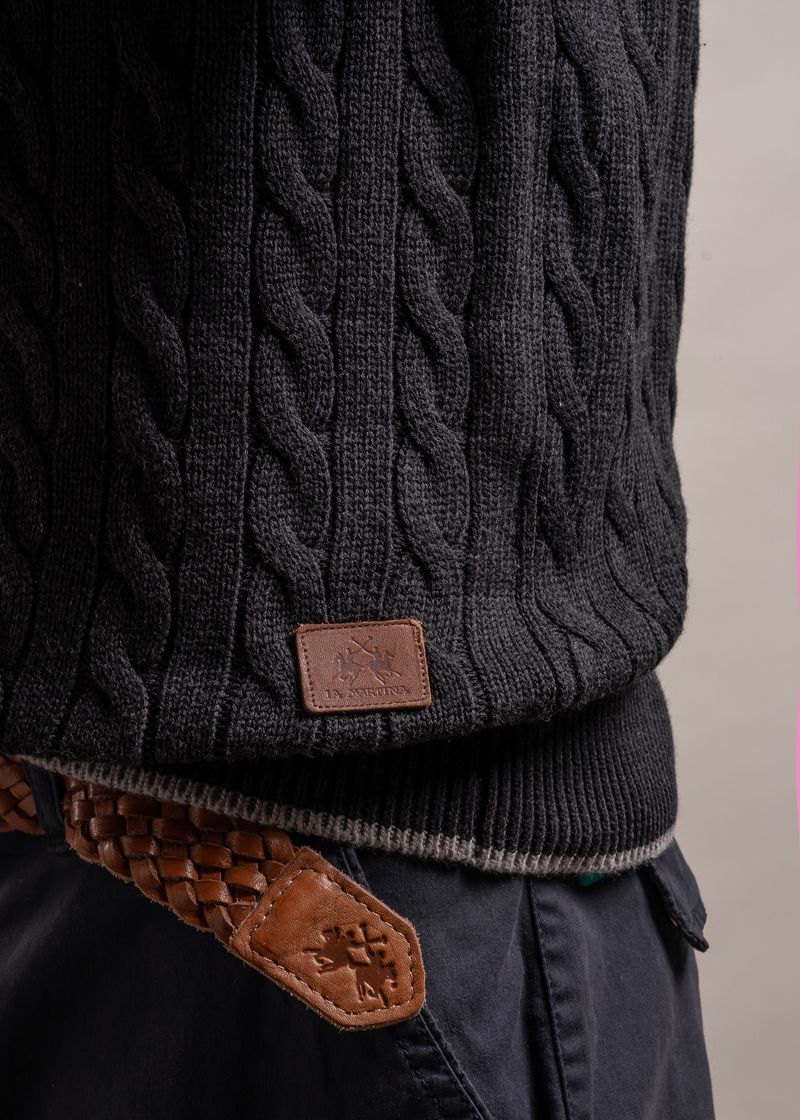 SWEATER-HALF-ZIPPER-BRAID