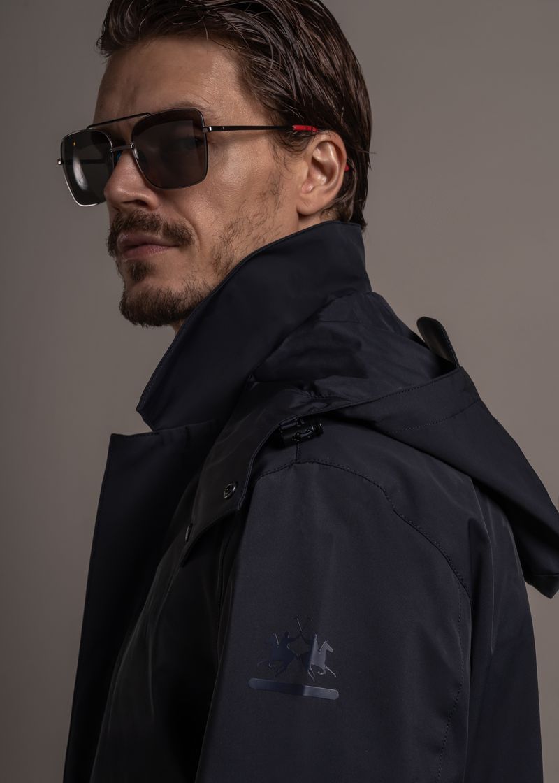 CAMPERA-JAMES